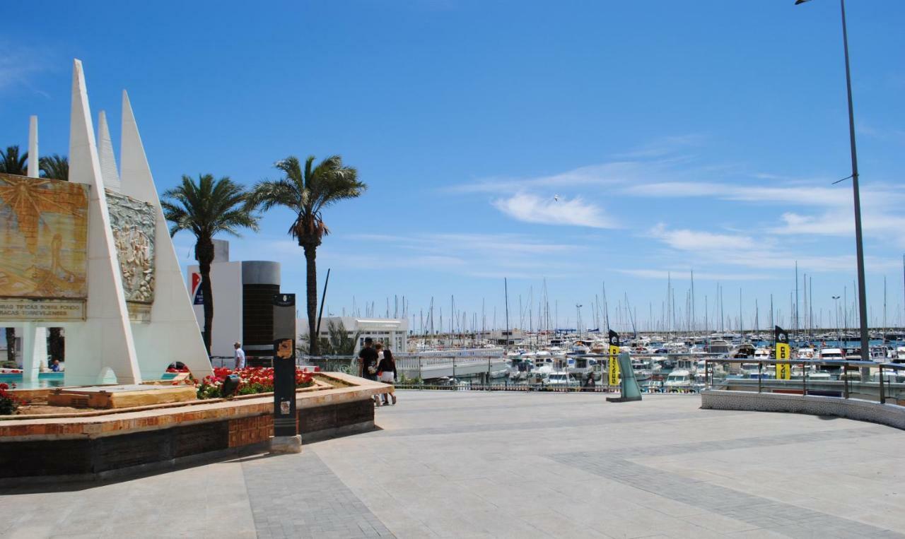 Casablanca Penthouse Apartment With Private Roof Terrace 70M2 Torrevieja Kültér fotó